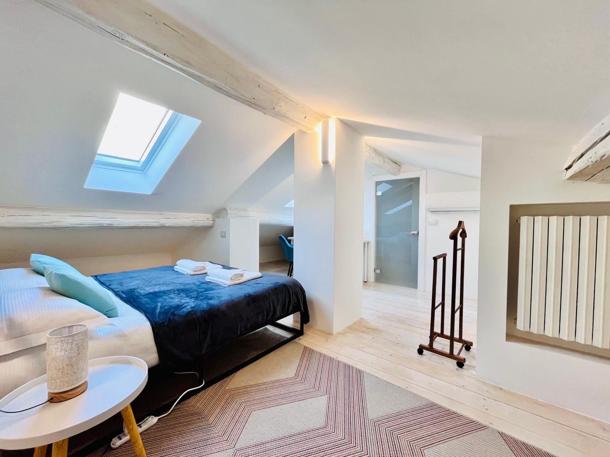Riverside Loft Navigli - Spacious Two-Bedroom Apartment 밀라노 외부 사진