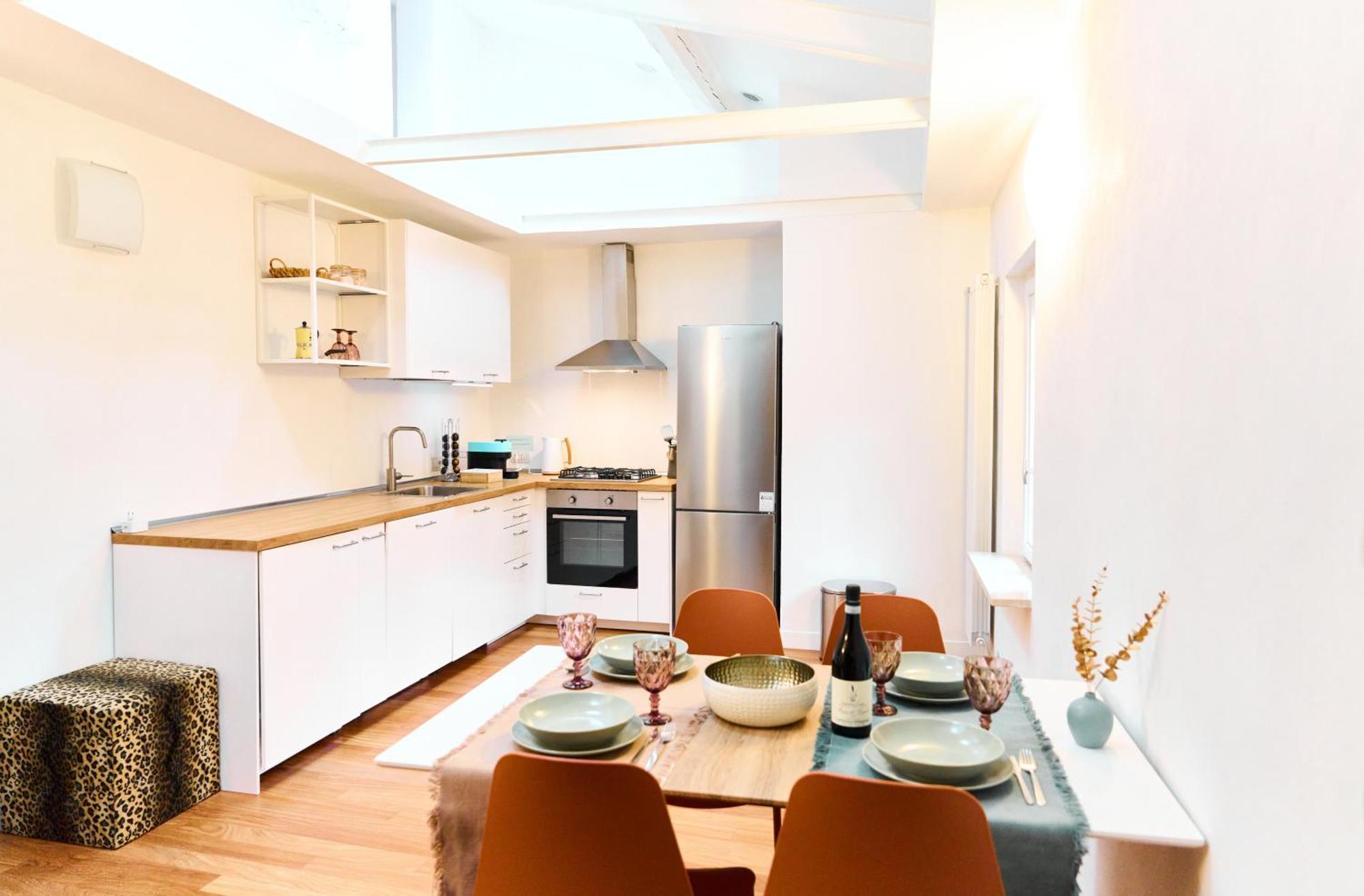 Riverside Loft Navigli - Spacious Two-Bedroom Apartment 밀라노 외부 사진